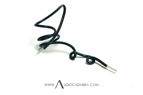 http://www.audiocadabra.com/wp-content/uploads/2016/11/Audiocadabra-Ultimus-26-AWG-0.40-mm-Solid-Silver-Hook-Up-Wires.jpg
